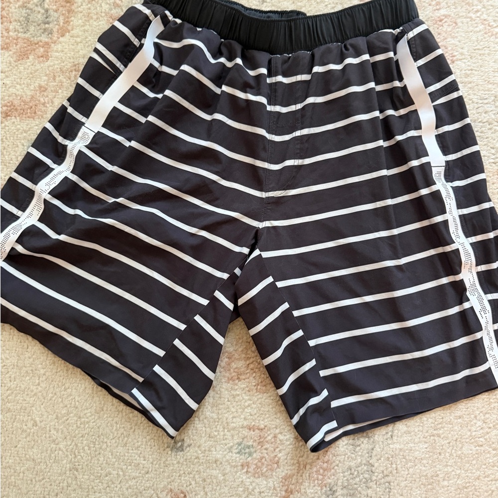 Lululemon 7” athletic shorts